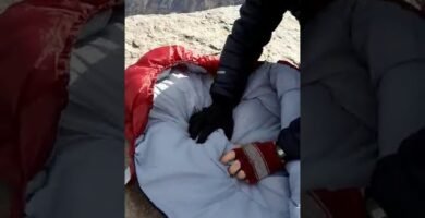 Guía práctica para entender sacos de dormir de relleno de plumón vs fibra sintética en sacos de dormir